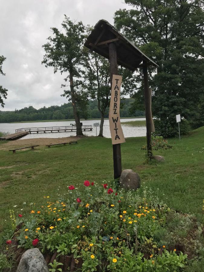 Dom Goscinny Mirabelka Lukta Bagian luar foto